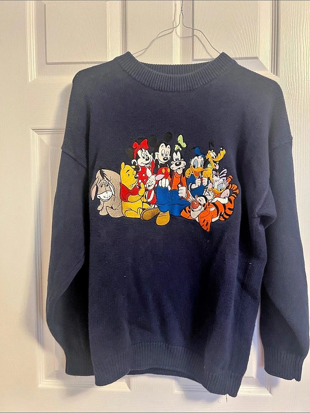 Mickey Inc. Disney Mickey and gang embroidered Cotton Sweater Size Large